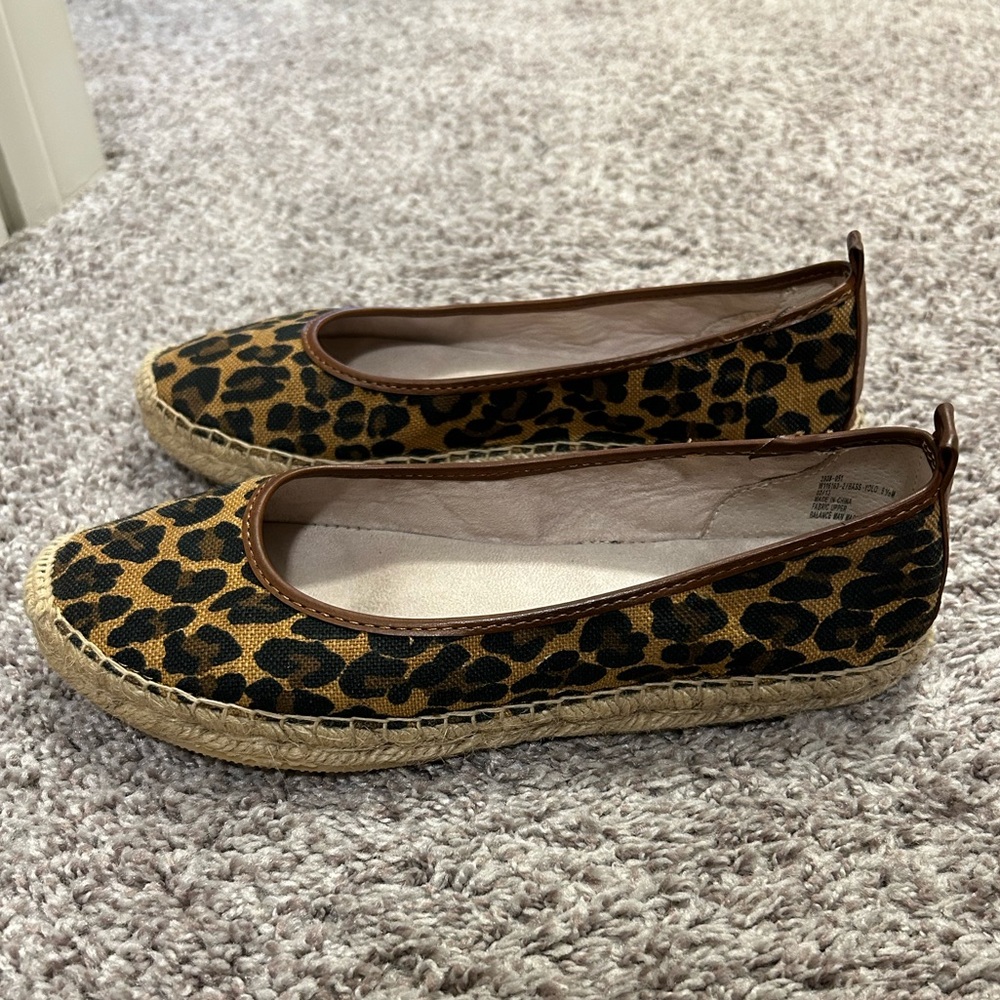 Bass slip ons size 6.5